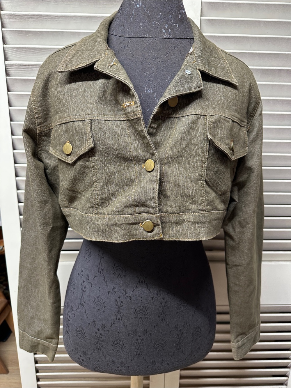 579 Cropped Olive Green Jean Jacket with Gold Buttons